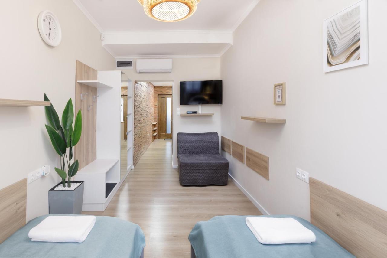 Anova Apartman Gyula Dış mekan fotoğraf