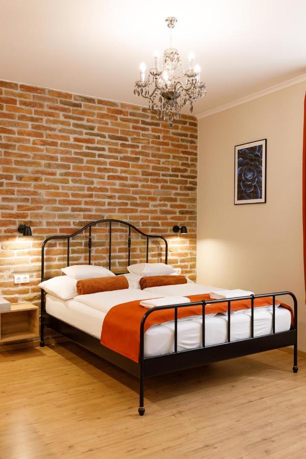 Anova Apartman Gyula Dış mekan fotoğraf